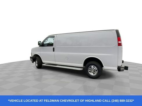 Used 2024 Chevrolet Express 2500 w/ Driver Convenience Package image 7