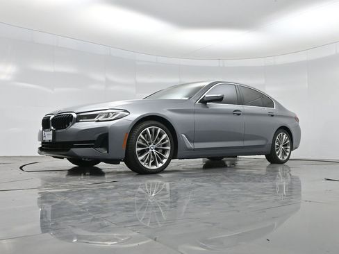 Used 2023 BMW 540i w/ Convenience Package RWD image 44