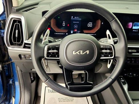 Used 2025 Kia Sorento EX AWD/4WD image 13