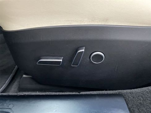 Used 2023 Tesla Model S Plaid image 13