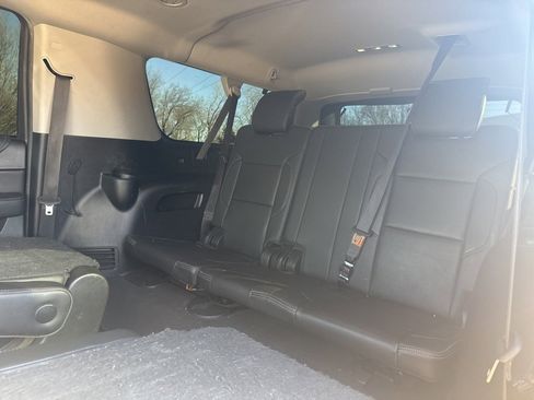 Used 2019 GMC Yukon XL Denali w/ Denali Ultimate Package image 9