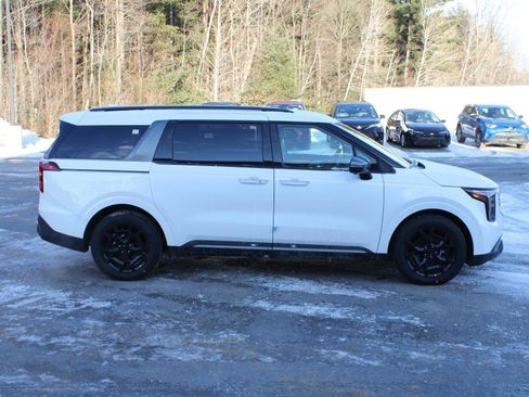 New 2026 Kia Carnival SX w/ SX Dark Edition Package image 4