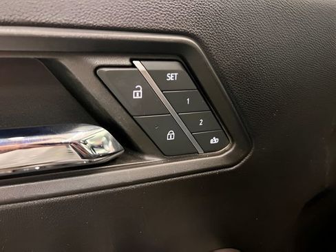 Used 2023 GMC Canyon Denali AWD/4WD image 14