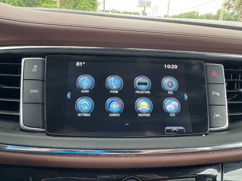 Used 2018 Buick Enclave Avenir AWD/4WD image 23