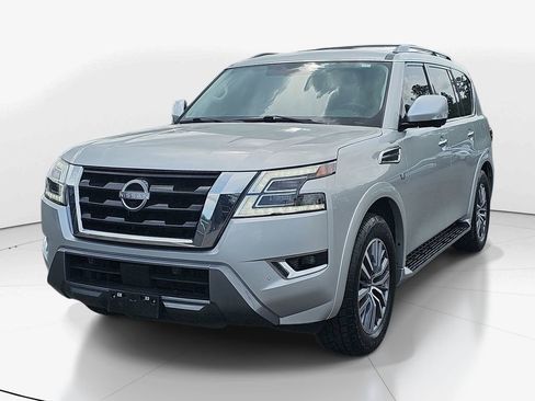 Used 2022 Nissan Armada SL w/ Captain's Chairs Package AWD/4WD image 11