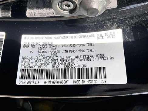 Certified 2023 Toyota Tacoma SR AWD/4WD image 33