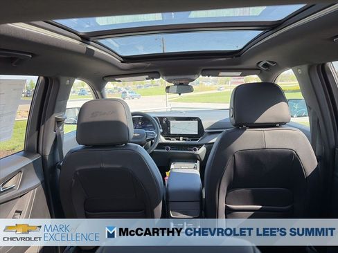 New 2026 Chevrolet Equinox LT w/ Convenience Package II AWD/4WD image 42