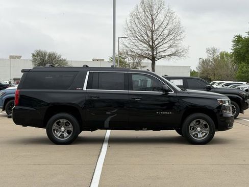Used 2019 Chevrolet Suburban LT w/ Off-Road Package image 3