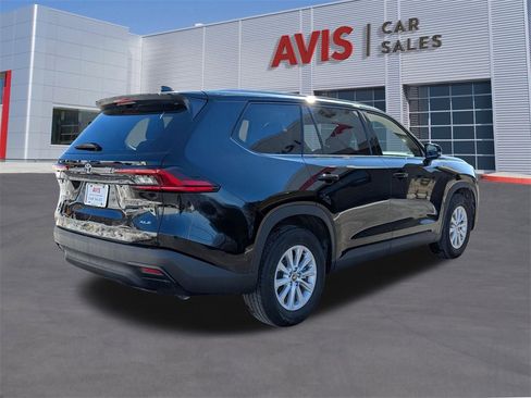 Used 2025 Toyota Grand Highlander AWD image 6