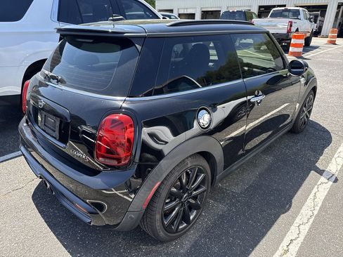 Used 2019 MINI Cooper S image 19