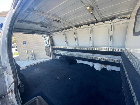Used 2019 Chevrolet Express 2500 2500 3dr Cargo Van image 15