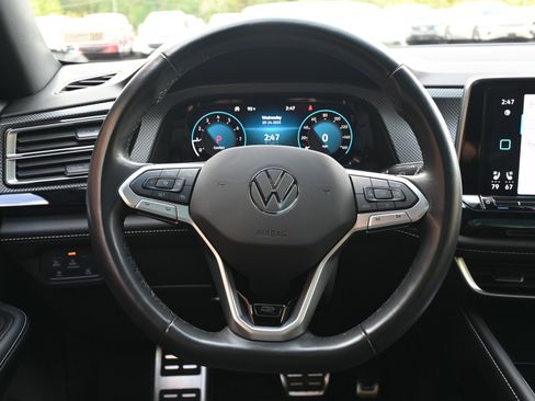 Used 2024 Volkswagen Atlas Cross Sport SEL Premium R-Line image 25