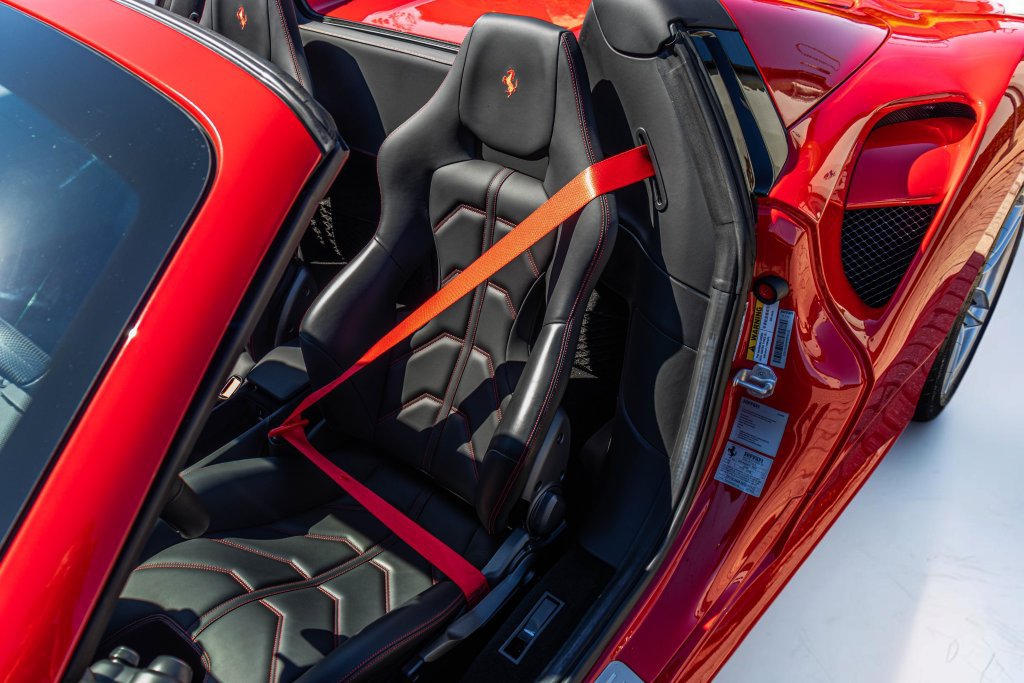 Certified 2019 Ferrari 488 Spider RWD image 6