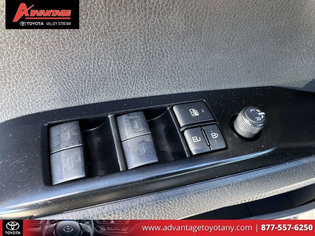 Used 2026 Toyota Camry LE AWD/4WD image 21