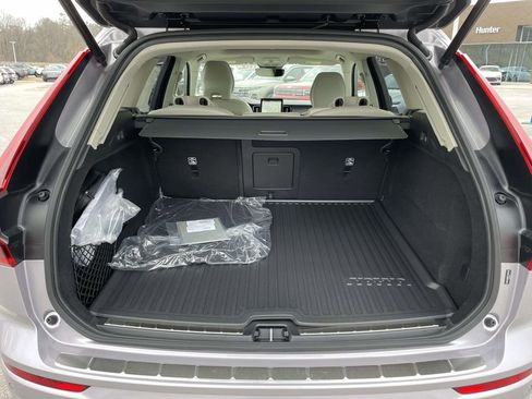 New 2026 Volvo XC60 B5 Ultra w/ Protection Package Premier image 28