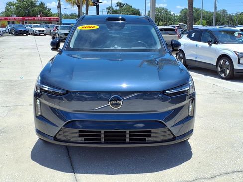 New 2025 Volvo EX90 Ultra image 2