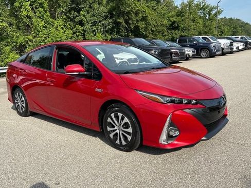 Used 2020 Toyota Prius Prime Limited FWD image 7