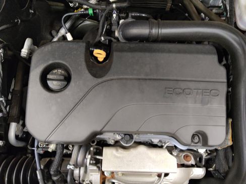 Used 2020 Chevrolet Malibu LT FWD image 30