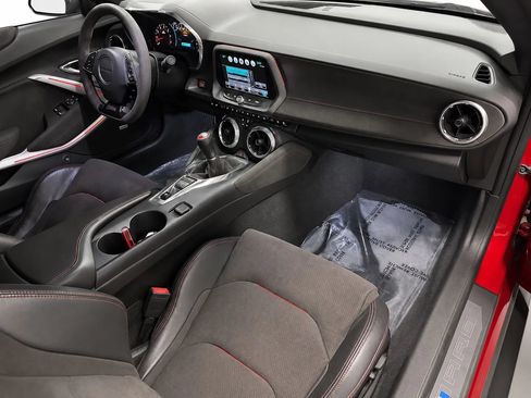 Used 2018 Chevrolet Camaro ZL1 RWD image 14