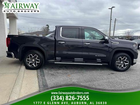 Used 2023 GMC Sierra 1500 SLT w/ SLT Premium Package AWD/4WD image 5