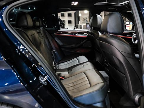 Used 2018 BMW 540i xDrive image 38