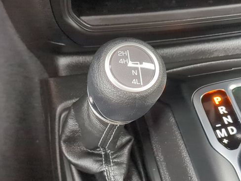 Used 2026 Jeep Wrangler Unlimited Sahara AWD/4WD image 61