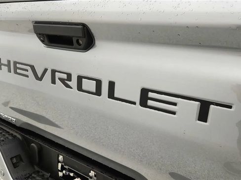 Used 2025 Chevrolet Colorado LT AWD/4WD image 17