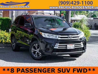 Used 2017 Toyota Highlander LE