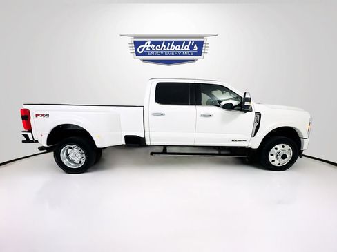 Used 2024 Ford F450 Platinum w/ FX4 Off-Road Package AWD/4WD image 8