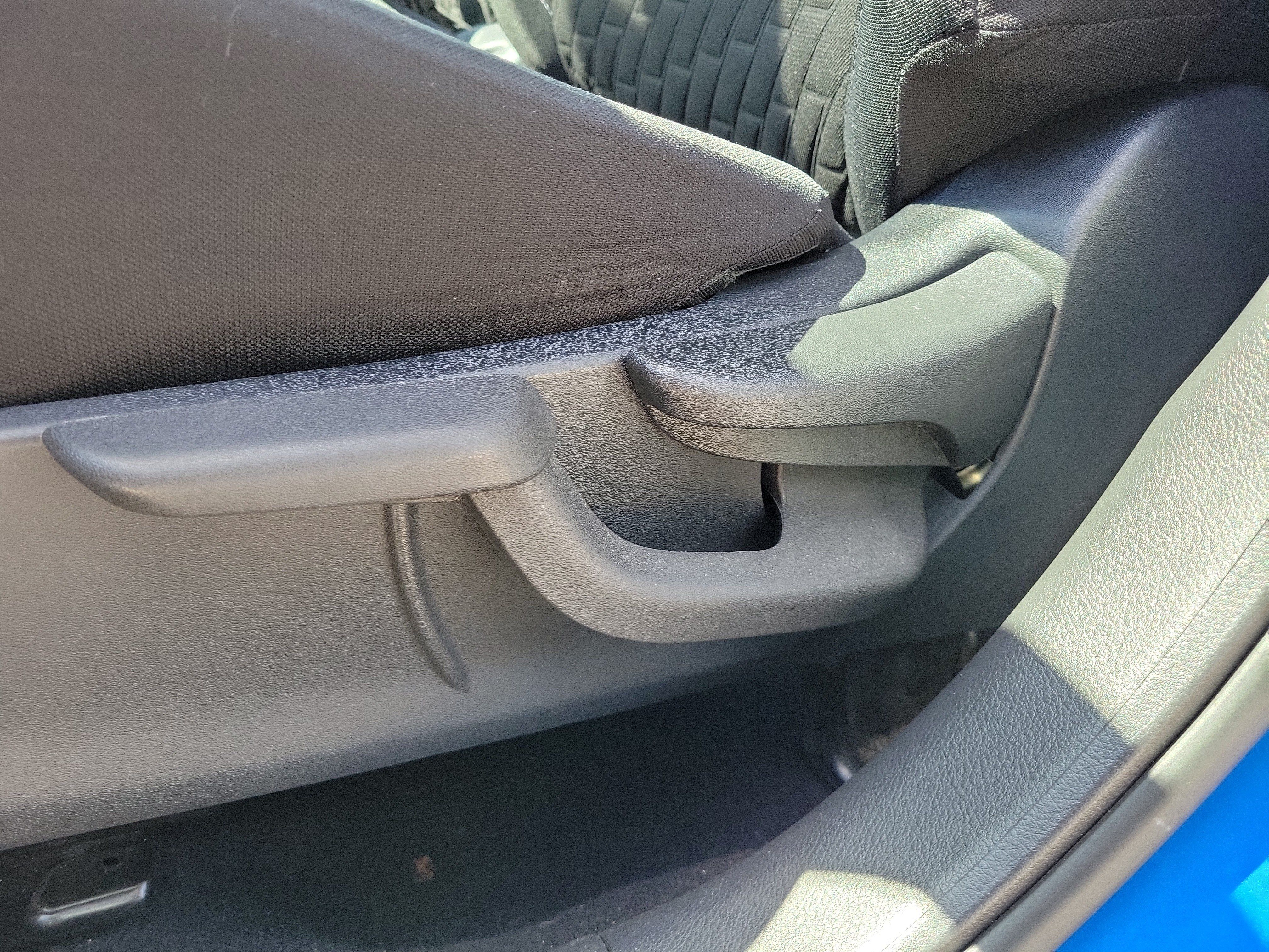 Certified 2021 Nissan Kicks S FWD image 16