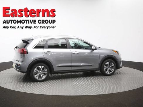 Used 2022 Kia Niro EX FWD image 44
