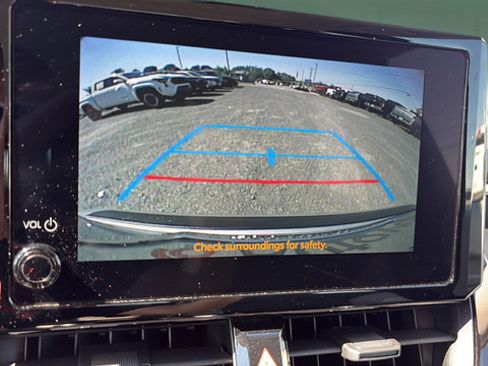Used 2025 Toyota Corolla LE FWD image 17