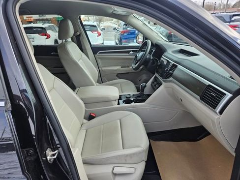 Used 2022 Volkswagen Atlas SE image 9