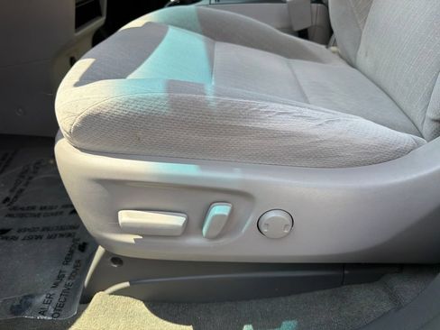 Used 2017 Toyota Sienna LE FWD image 20