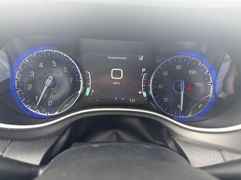 New 2027 Chrysler Pacifica Select AWD/4WD image 32