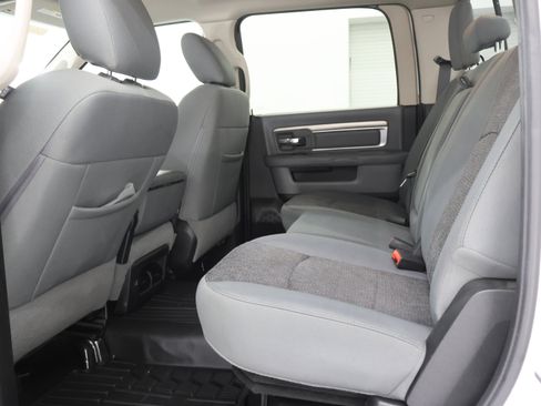 Used 2018 RAM 2500 Big Horn AWD/4WD image 9