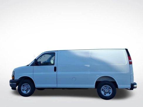 New 2026 Chevrolet Express 2500 w/ Driver Convenience Package RWD image 7
