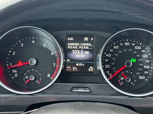 Used 2019 Volkswagen Tiguan SE image 24