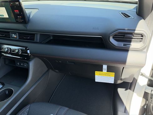 New 2026 Honda Pilot Sport image 21