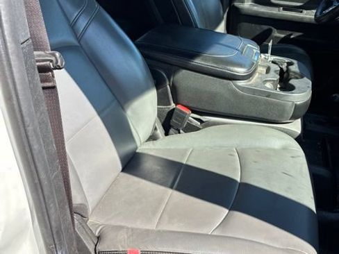 Used 2024 RAM 2500 Tradesman w/ Chrome Appearance Group AWD/4WD image 11