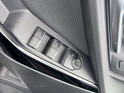 Used 2026 Chevrolet Equinox RS w/ LPO, Floor Liner Package FWD image 22