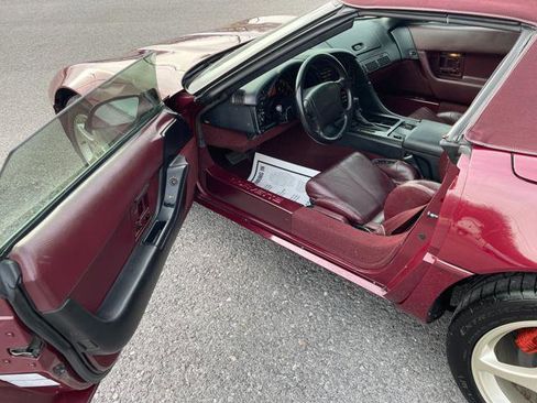 Used 1993 Chevrolet Corvette Convertible image 14