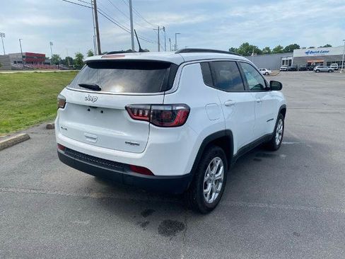 Used 2024 Jeep Compass Latitude AWD/4WD image 7