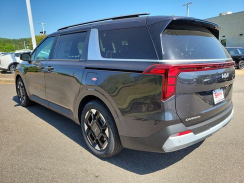 New 2026 Kia Carnival EX FWD image 24