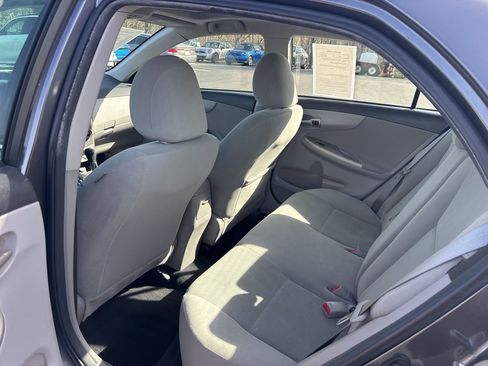 Used 2013 Toyota Corolla LE w/ Premium Pkg image 13