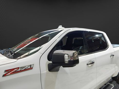 Used 2019 Chevrolet Silverado 1500 LTZ w/ LTZ Premium Package image 10