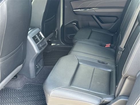 Used 2021 Volkswagen Atlas Cross Sport SE image 11