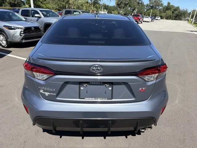 Certified 2025 Toyota Corolla SE FWD image 3