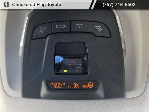 Used 2026 Toyota Corolla LE image 10