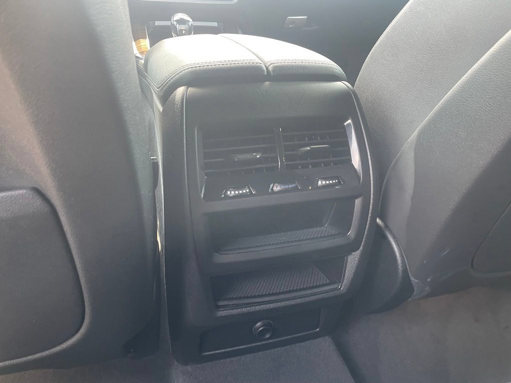 Used 2021 BMW X5 xDrive40i AWD/4WD image 24